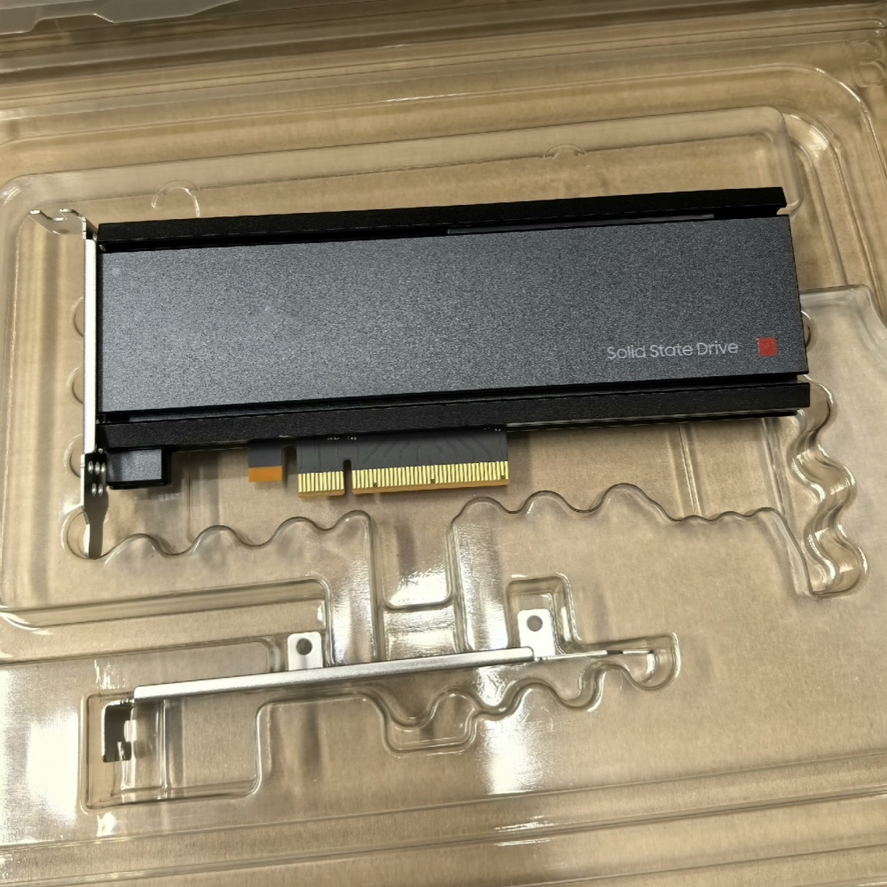NEW Original PM1735 1.6T 3.2T  - đánh giá và giá Samsung Ssd